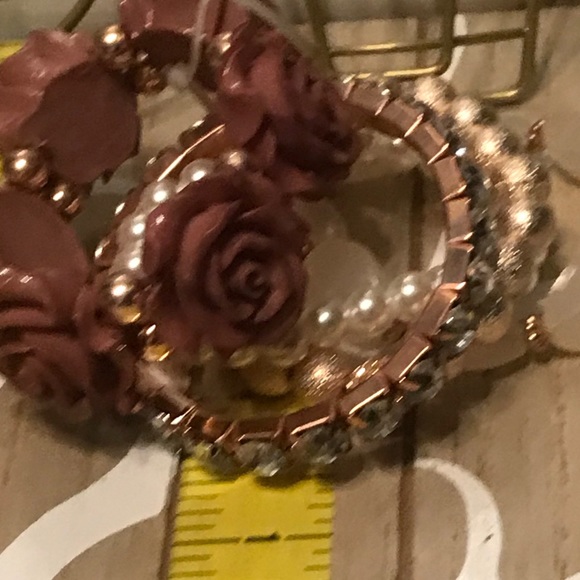 New 5 Piece Fashion Stretch Bracelet Set Mauve - Picture 10 of 16